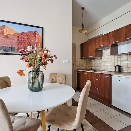 Urban Nest Józefitów 5 Apartamento *